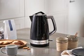 Elkedel - Russell Hobbs Elkedel Structure Kettle - Gloss black with stainless steel accents - 2400 W - 28081-70