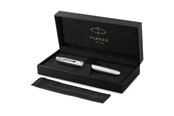 Skrive- og Tegneværktøjer - Parker Sonnet Ciselé Special Edition Fyldepen, Palladium finish hætte, skaft og beklædning, Fin 18k massiv guldspids, Sort blæk og konverter - 2209250