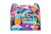 Dukker & Tilbehør - Gabby's Dollhouse Gabby's Movie Balcony - Swing & Swim - 6074163